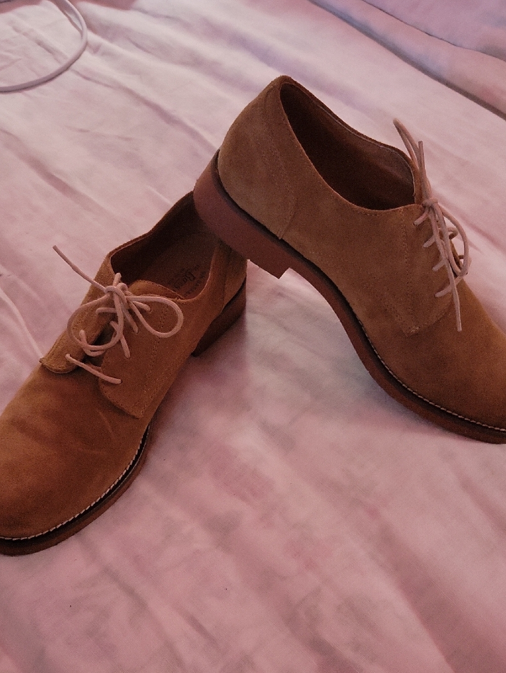 G. H. BASS Brand "Emmie" Tan Suede Tie Up Brogues Size 8.